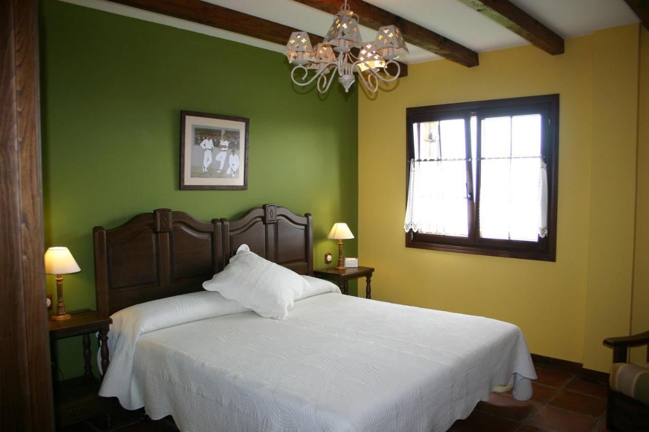 Eco Hotel Rural Lurdeia - Adults Only Бермео Стая снимка